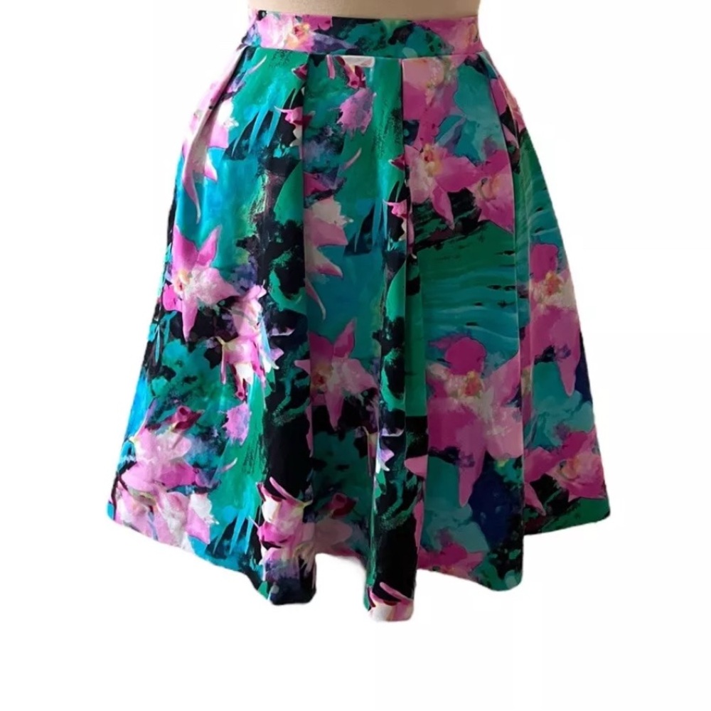 Cynthia Rowley Sz MD Pleated Pockets Skirt Floral Watercolor Girly Blue Pink EUC
